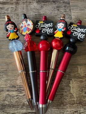 Disney Snow White Themed Silicone Beac Pens Set of 5